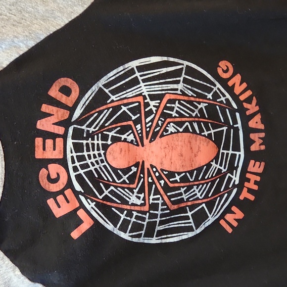 Boys Spiderman size 8 long sleeve shirt - Picture 3 of 4